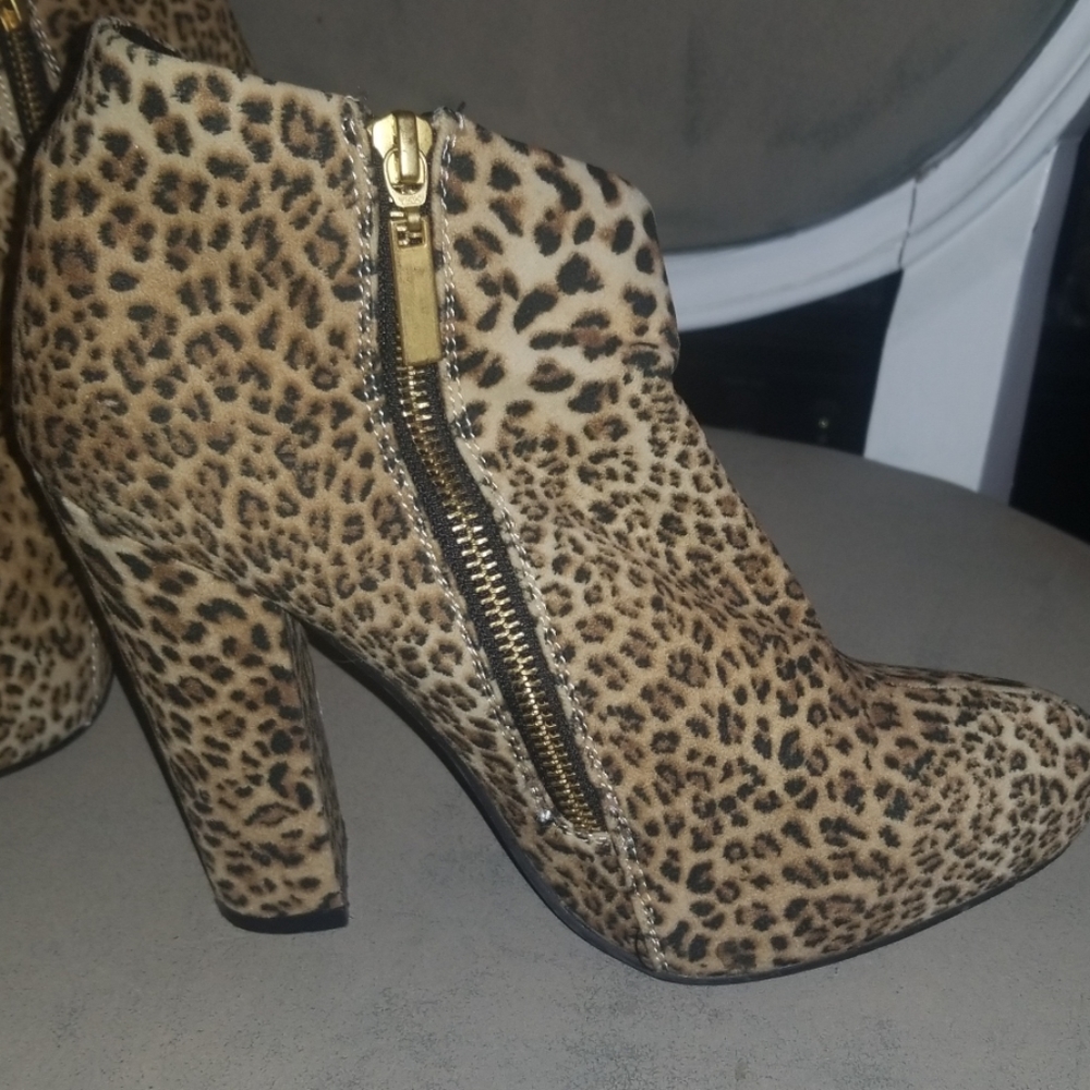 Express Leopard Booties